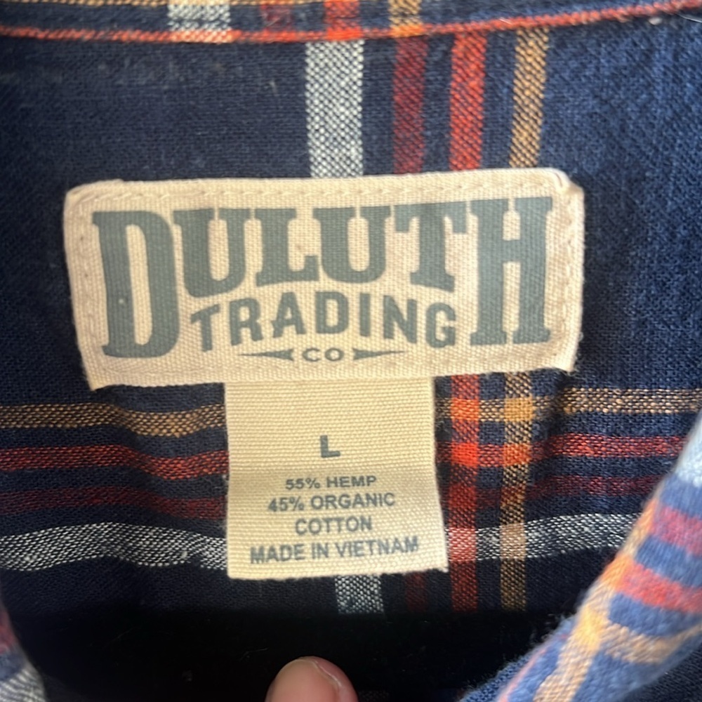 Duluth & Co. Men’s 100% Cotton Plaid Short Sleeve Button Down Shirt. Navy Red - Picture 3 of 6